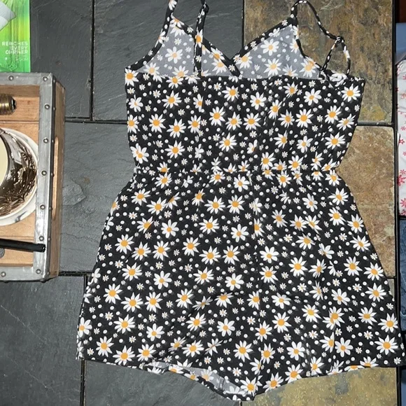 Girls SHEIN outfits , rompers , summer , stylish - Picture 8 of 10